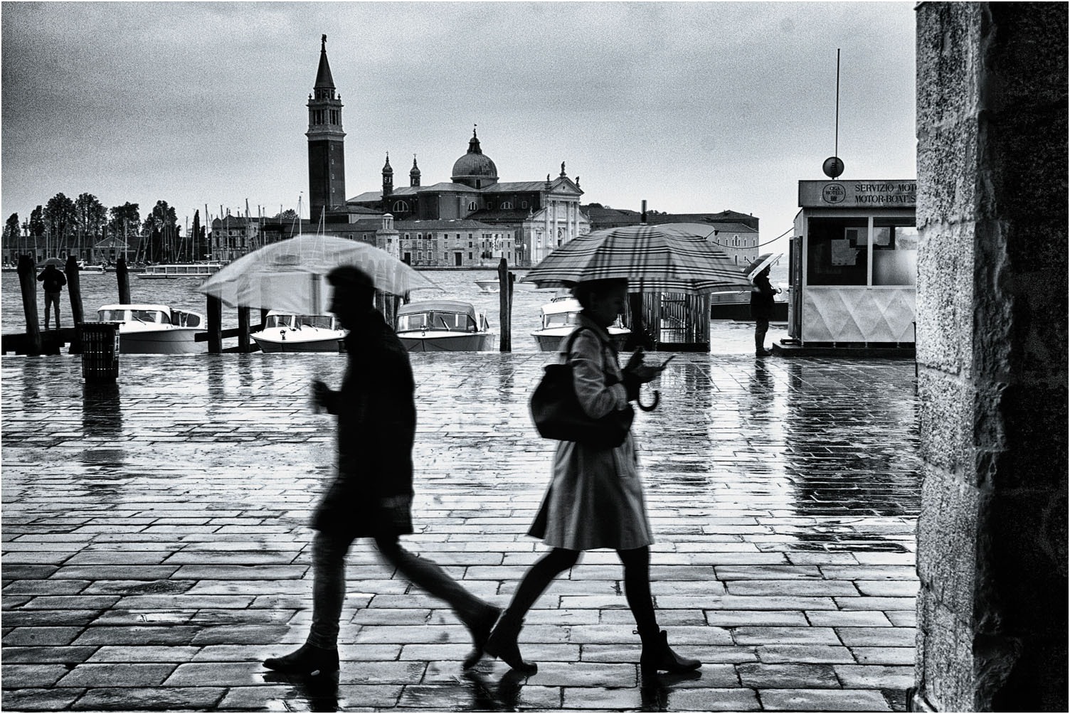 Perissinotto Massimo - Due passi a Venezia (2020)