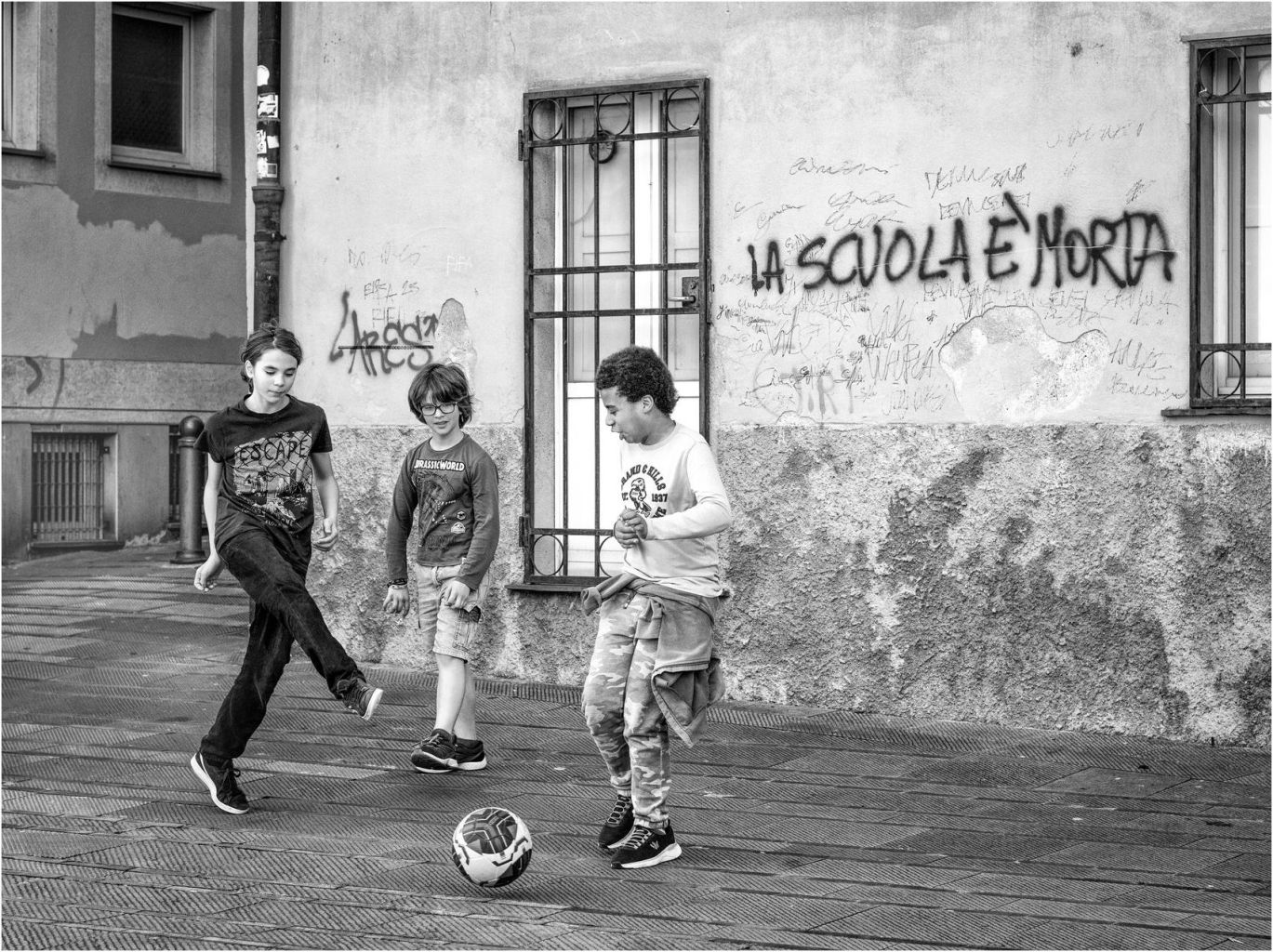 Lucchinelli Valentina - No future (2024)